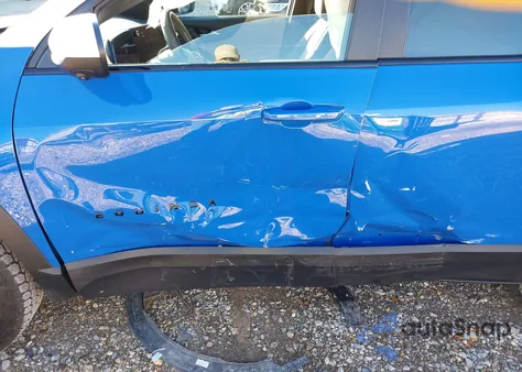 2025 Chevrolet Equinox Awd Activ z USA, uszkodzony, nr VIN 3GNAXSEG1SL167904